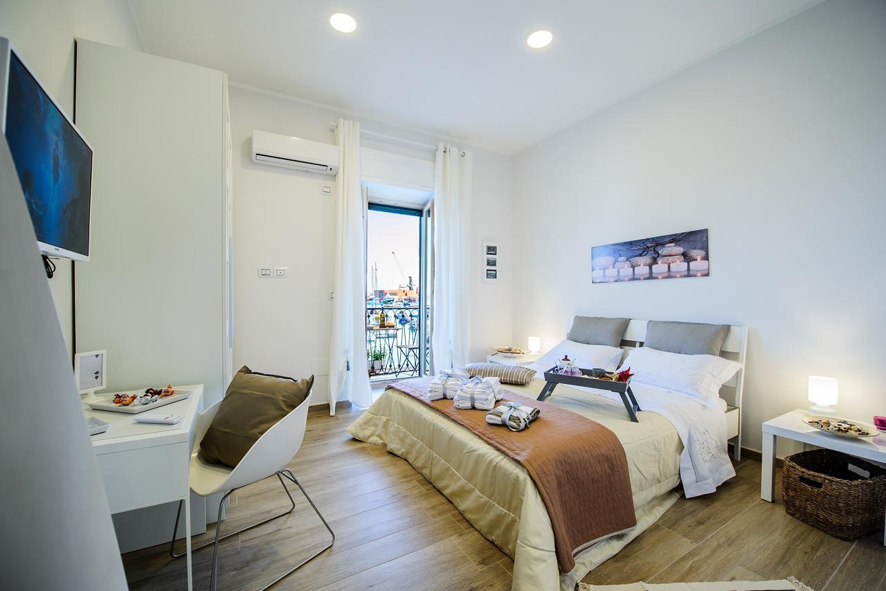 Margherita'S Apartment Salerno Eksteriør bilde