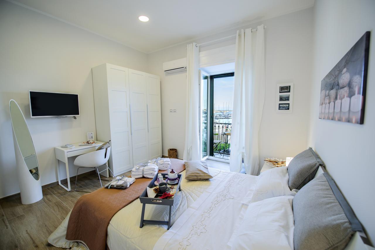 Margherita'S Apartment Salerno Eksteriør bilde