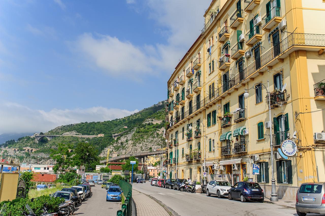 Margherita'S Apartment Salerno Eksteriør bilde